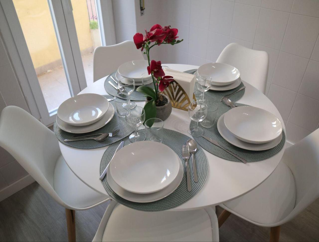 Sara'S Home - Modern Apartment Near Metro, Perfect For Families And Groups In Roma Ngoại thất bức ảnh