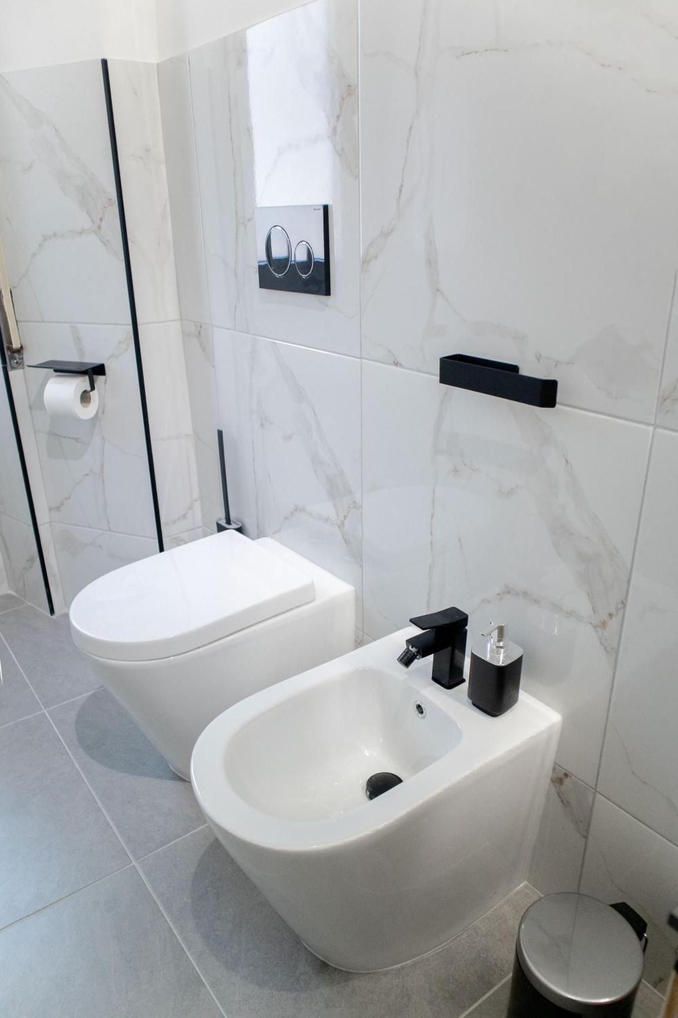Sara'S Home - Modern Apartment Near Metro, Perfect For Families And Groups In Roma Ngoại thất bức ảnh