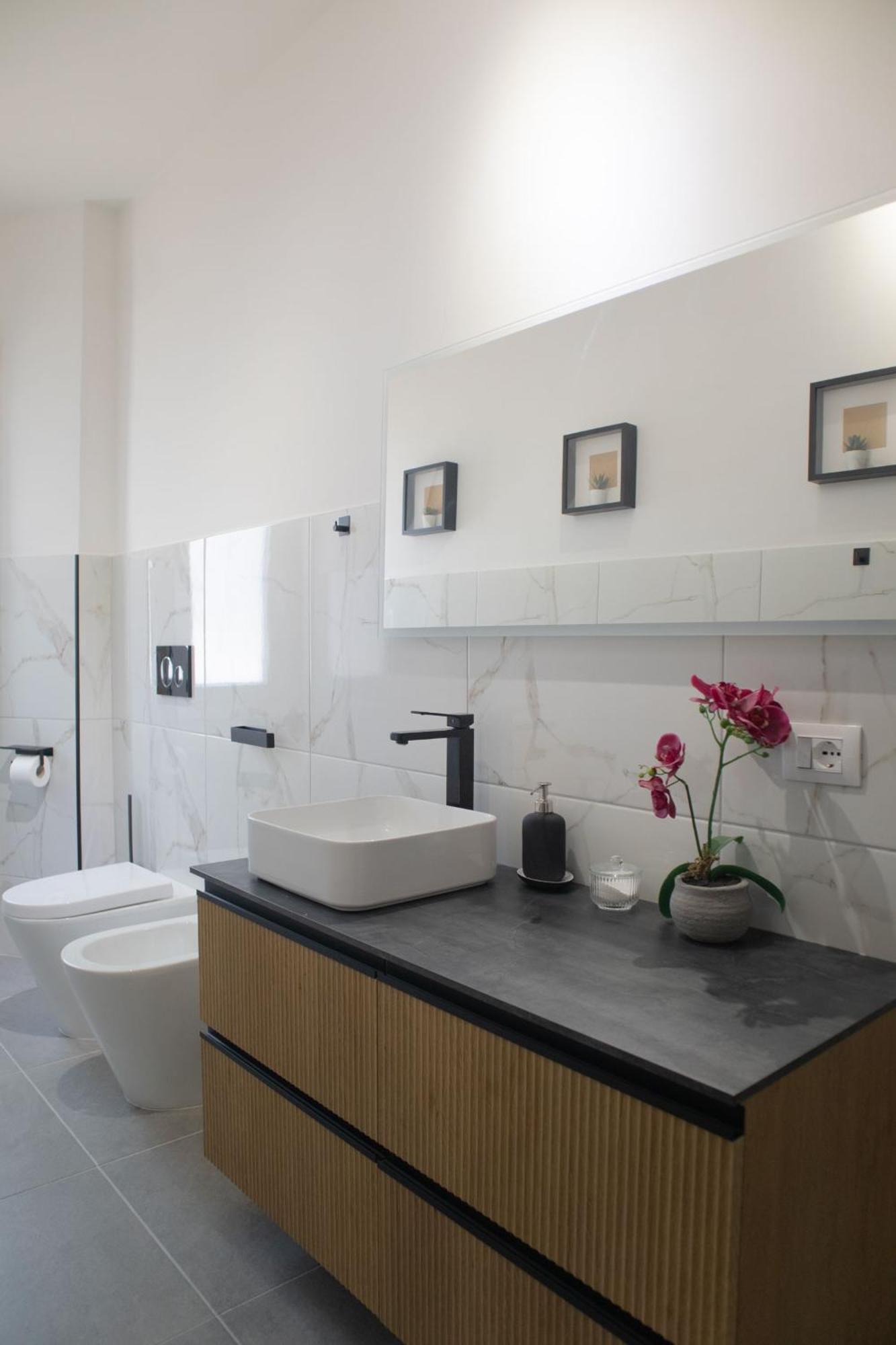 Sara'S Home - Modern Apartment Near Metro, Perfect For Families And Groups In Roma Ngoại thất bức ảnh