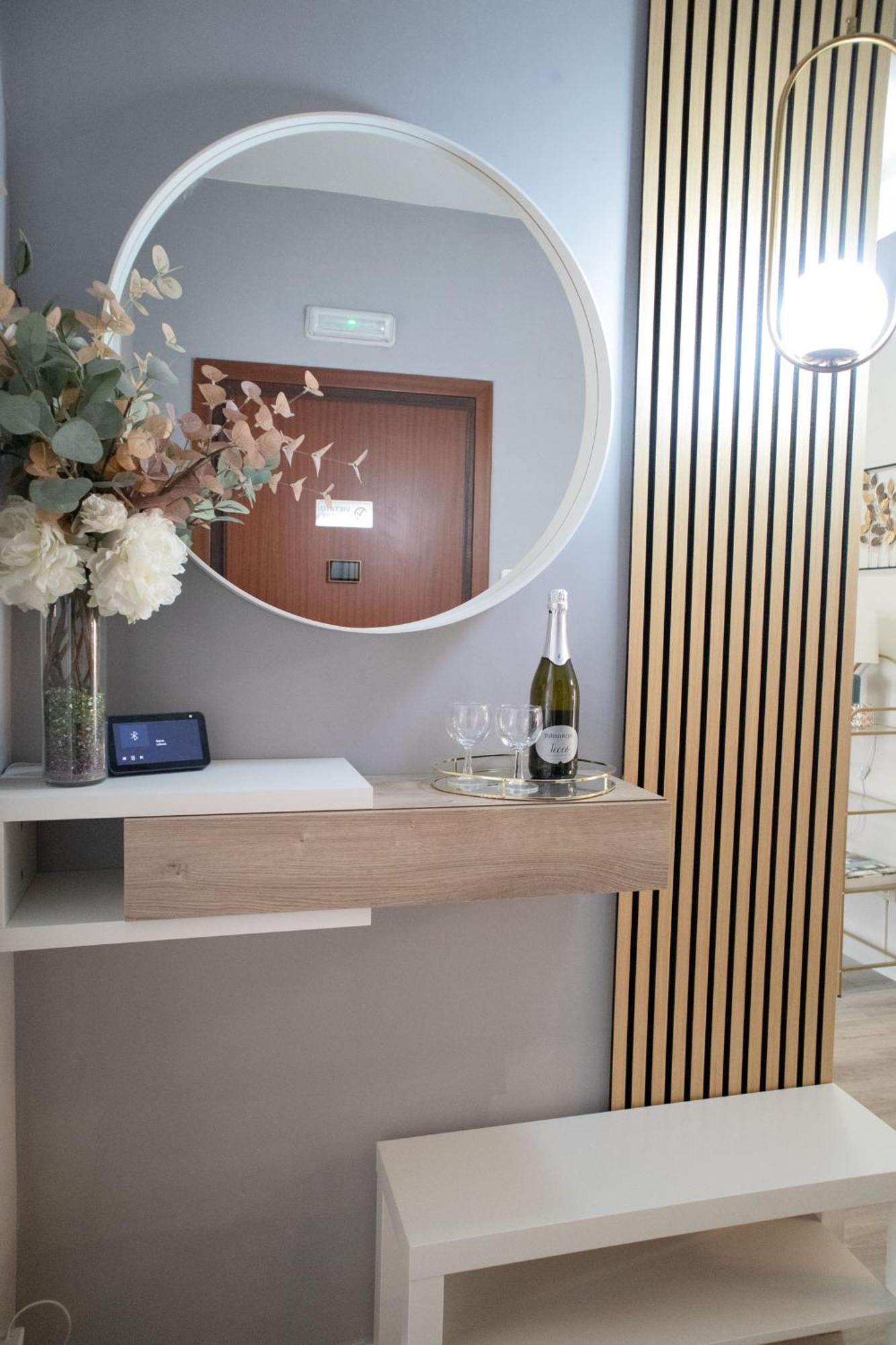 Sara'S Home - Modern Apartment Near Metro, Perfect For Families And Groups In Roma Ngoại thất bức ảnh