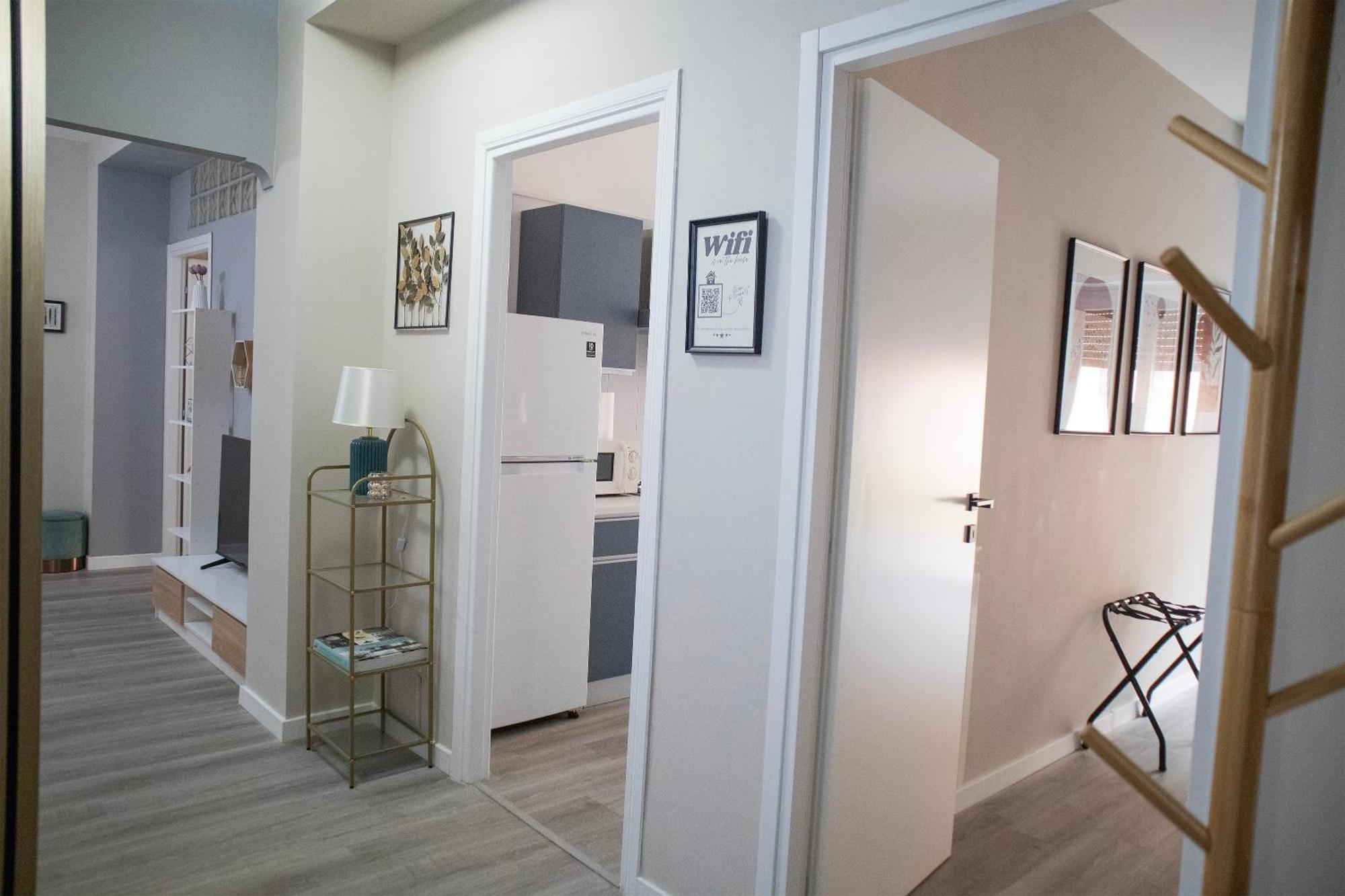 Sara'S Home - Modern Apartment Near Metro, Perfect For Families And Groups In Roma Ngoại thất bức ảnh