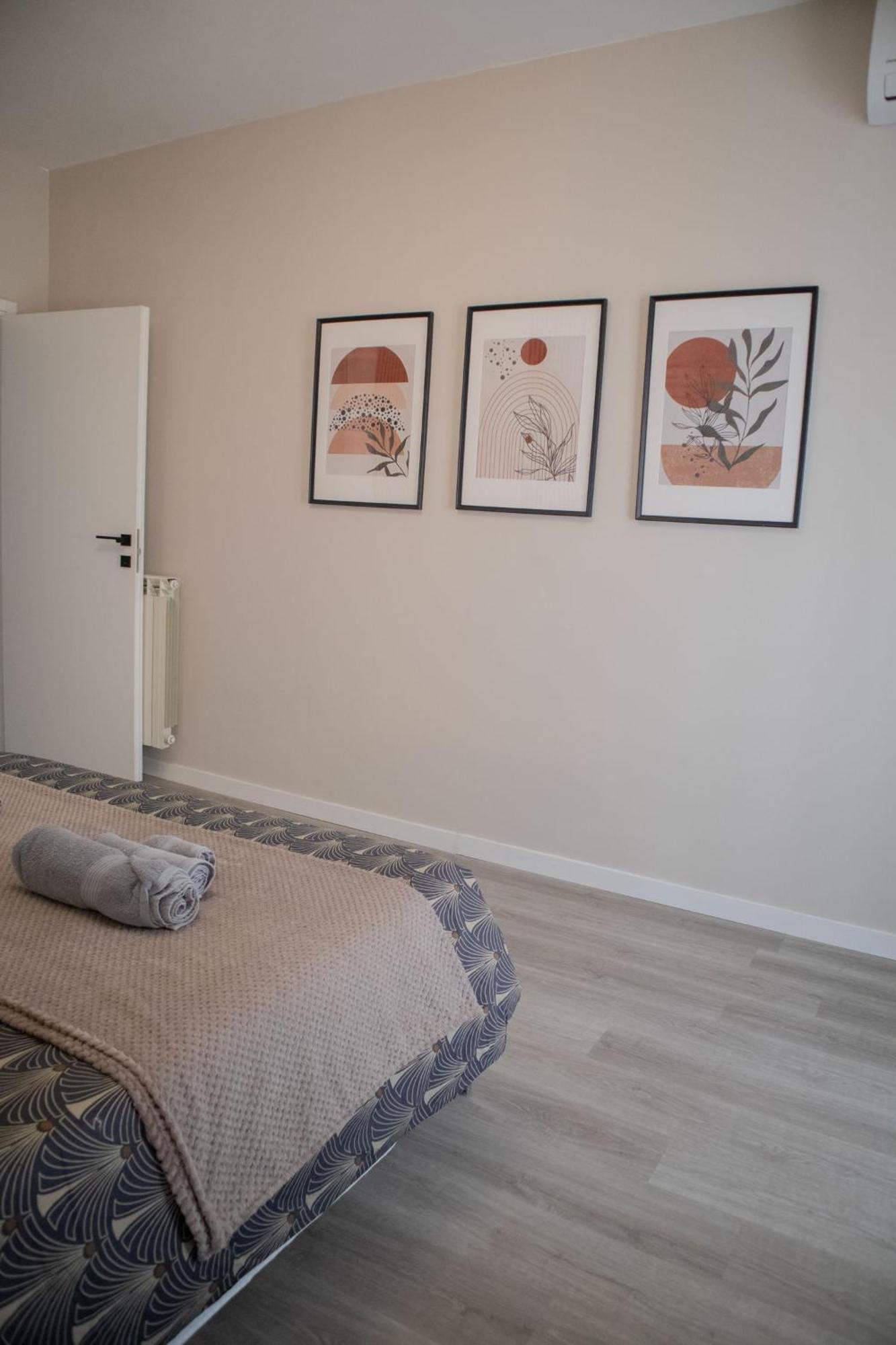 Sara'S Home - Modern Apartment Near Metro, Perfect For Families And Groups In Roma Ngoại thất bức ảnh