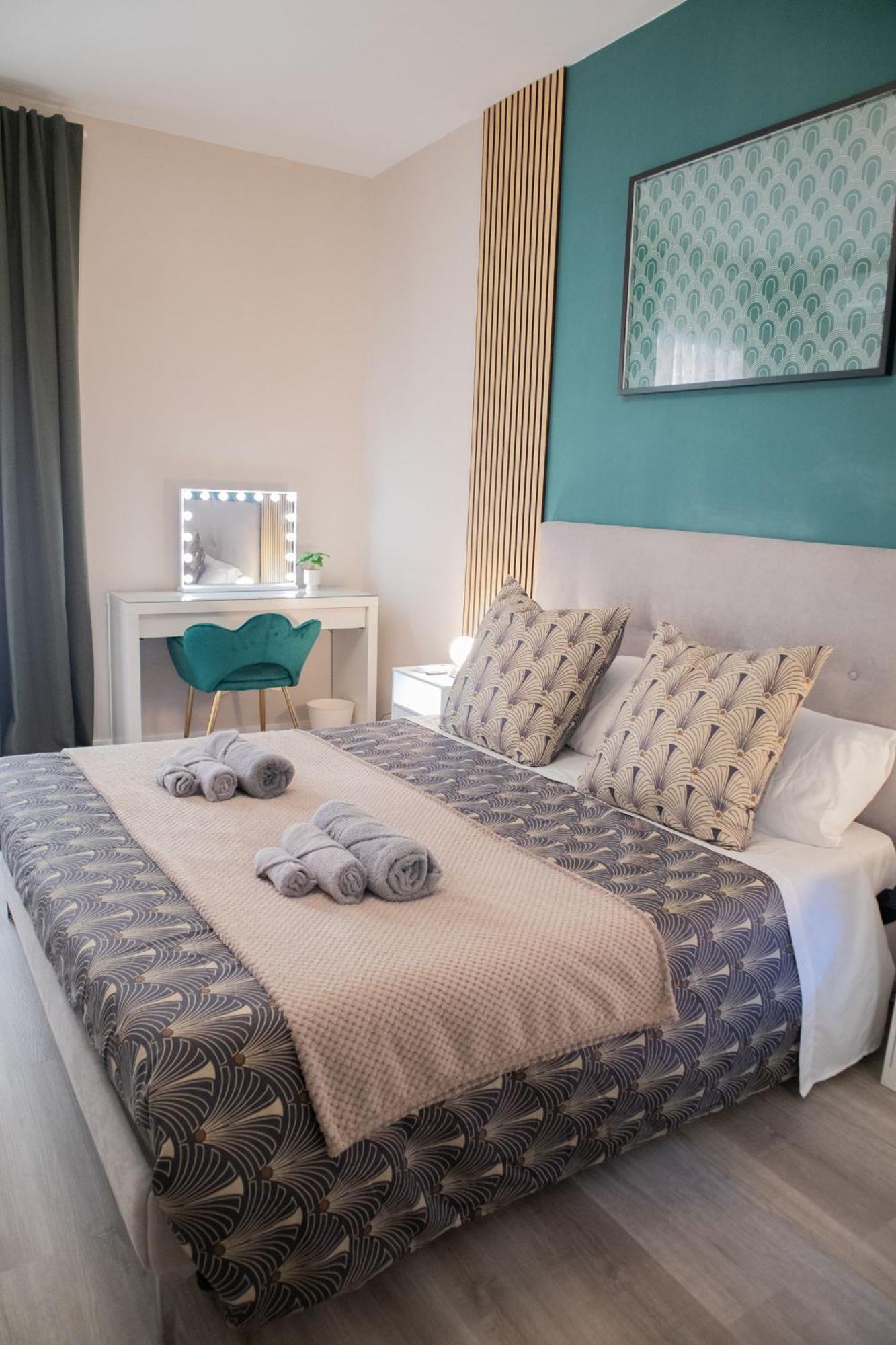Sara'S Home - Modern Apartment Near Metro, Perfect For Families And Groups In Roma Ngoại thất bức ảnh